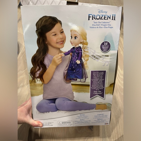 Frozen 2 into the unknown Elsa doll. BNIB - Picture 5 of 5